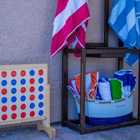 Fab Phx Getaway W/ Pool & Fire Pit Villa Phoenix Buitenkant foto