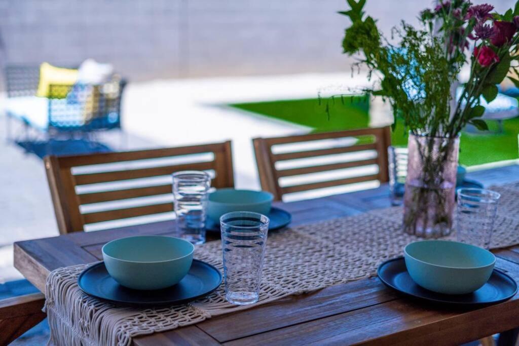 Fab Phx Getaway W/ Pool & Fire Pit Villa Phoenix Buitenkant foto